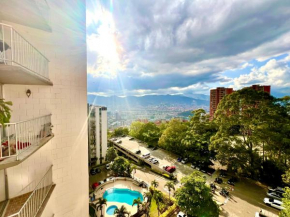 Medellin parque lleras poblado palmas